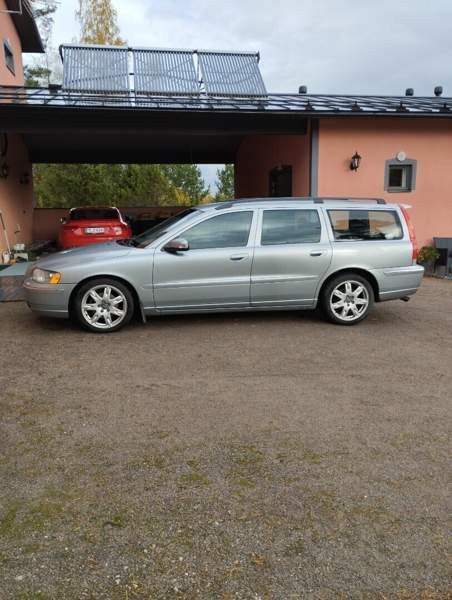 Volvo V70 Askola - valokuva 4