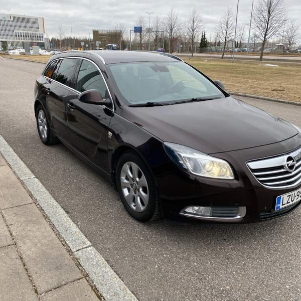 Opel Insignia Vantaa - valokuva 2