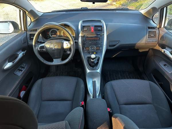 Toyota Auris Riihimaeki – foto 6