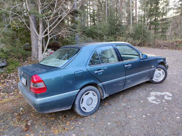 Mercedes-Benz 180 Joensuu - photo 3