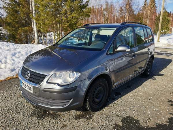 Volkswagen Touran Joensuu - valokuva 1