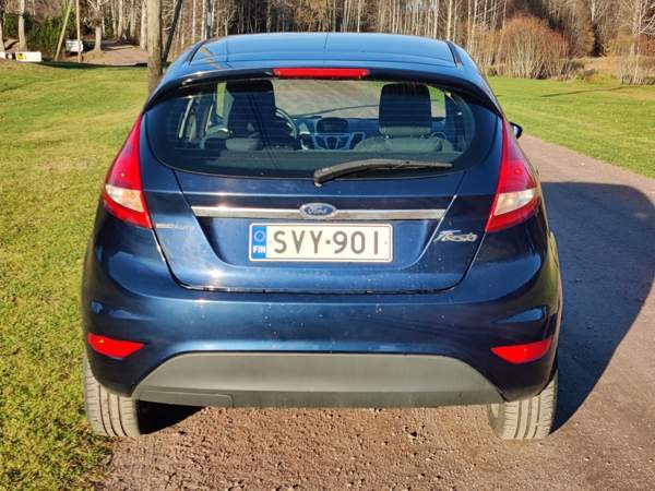 Ford Fiesta Чукотский АО - изображение 7