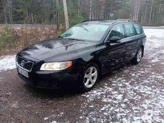 Volvo V70 As Salamiyah