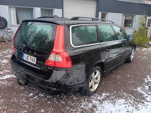 Volvo V70 As Salamiyah - valokuva 6