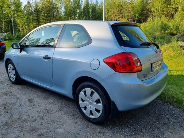 Toyota Auris Vöyri - valokuva 2