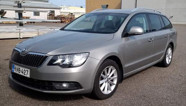 Skoda Superb Коккола - изображение 3