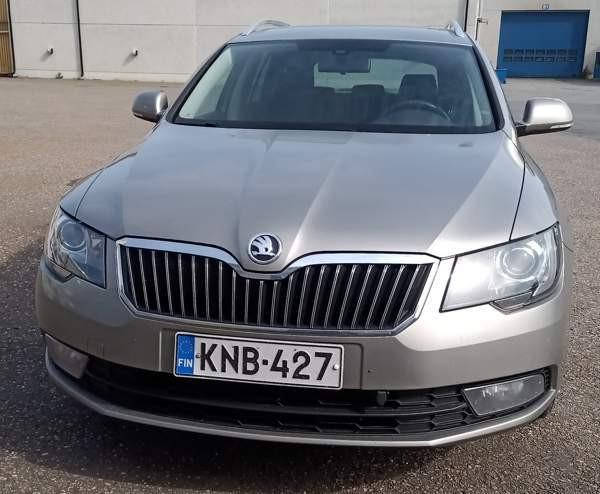 Skoda Superb Коккола - изображение 1