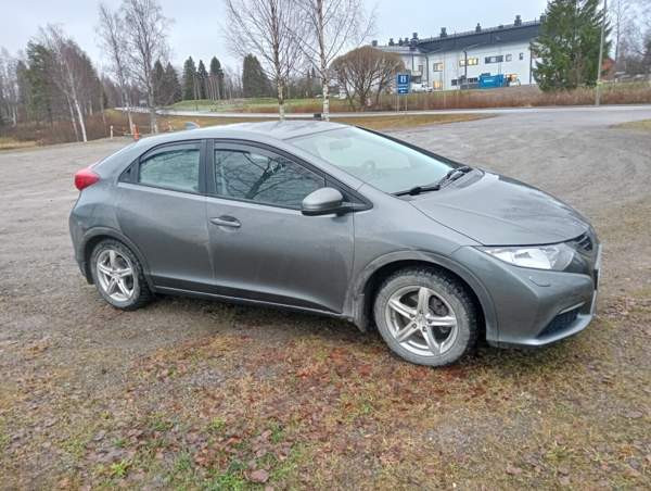 Honda Civic Saarijärvi - valokuva 2