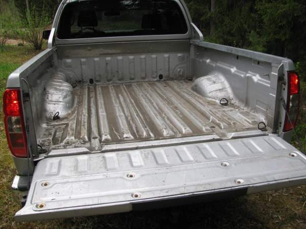 Nissan Navara Lons-le-Saunier - photo 5