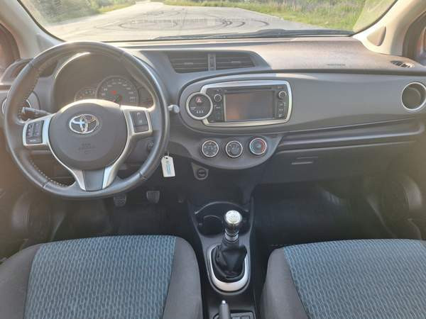 Toyota Yaris Parkano - изображение 5