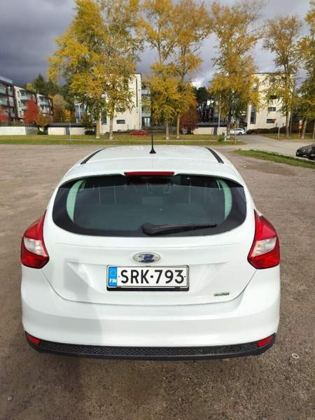 Ford Focus Vantaa - valokuva 3