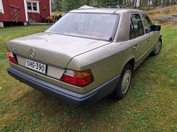 Mercedes-Benz 230 Kemiö - изображение 5