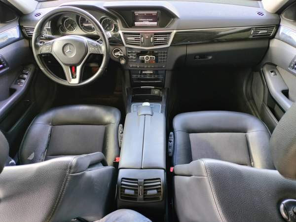 Mercedes-Benz 220 Soini - valokuva 3