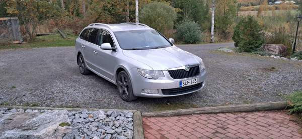 Skoda Superb Juuka - valokuva 1