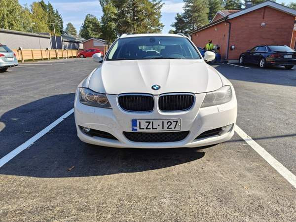 BMW 318 Oulu - valokuva 2