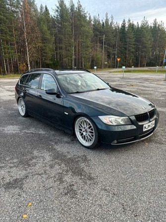 BMW 325 Sotkamo - valokuva 2