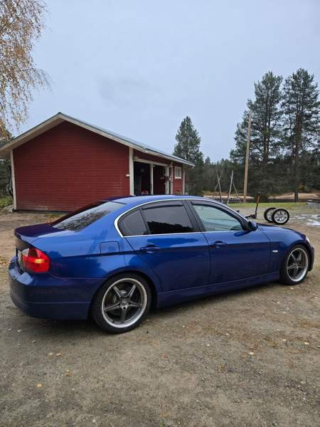 BMW 325 Rovaniemi - valokuva 8