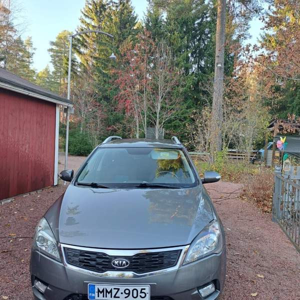 Kia Ceed Raasepori - valokuva 5