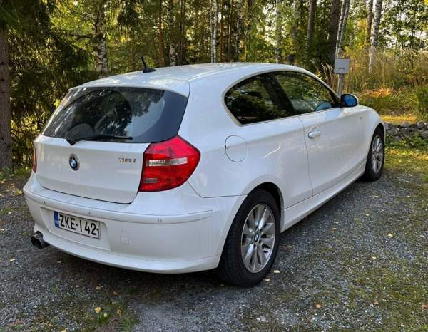 BMW 116 Jaemsae - valokuva 2