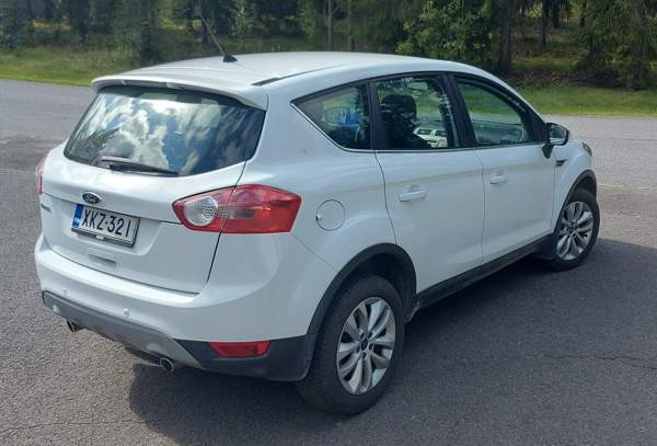 Ford Kuga Jalasjärvi - valokuva 3