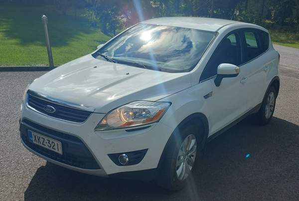 Ford Kuga Jalasjärvi - valokuva 2