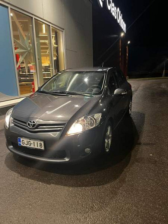 Toyota Auris Vöyri - valokuva 2