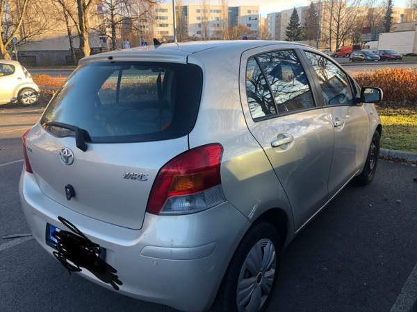 Toyota Yaris Vantaa - valokuva 1