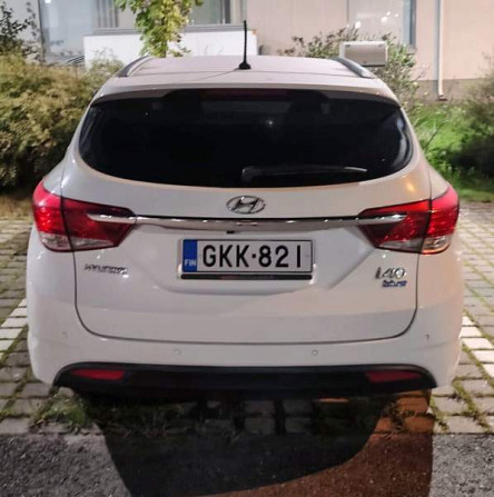 Hyundai i40 Vantaa - valokuva 2