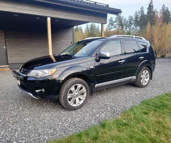 Mitsubishi Outlander Lapua - valokuva 1