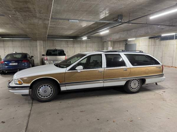 Buick Roadmaster Helsinki - valokuva 1