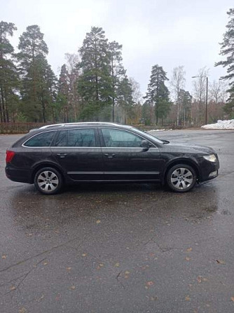 Skoda Superb Tampere - valokuva 6