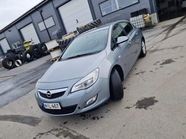 Opel Astra Seinaejoki - valokuva 4