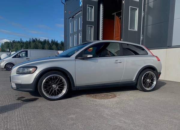 Volvo C30 Glebychevo - valokuva 1