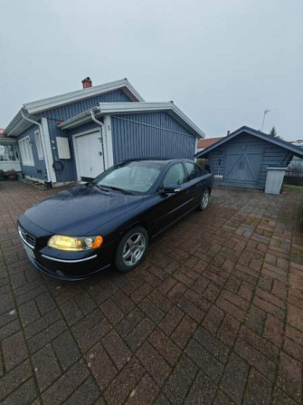 Volvo S60 Nurmijaervi - valokuva 1