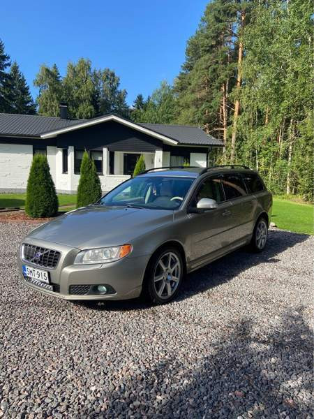 Volvo V70 Ugleural'skiy - photo 1