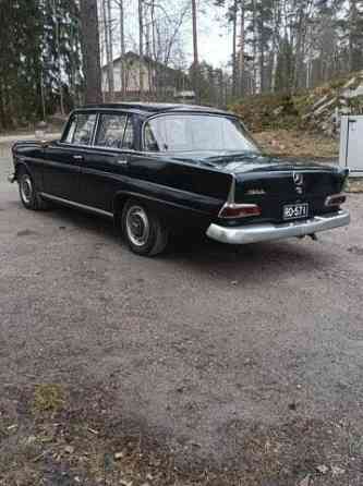 Mercedes-Benz 190 Savonlinna