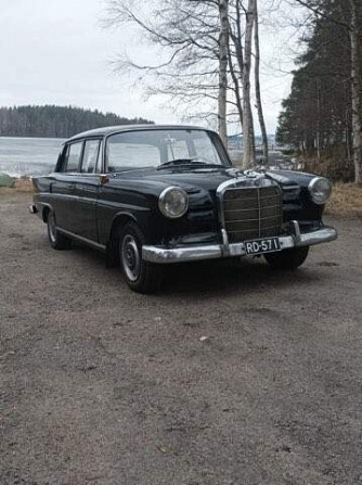 Mercedes-Benz 190 Савонлинна - изображение 2