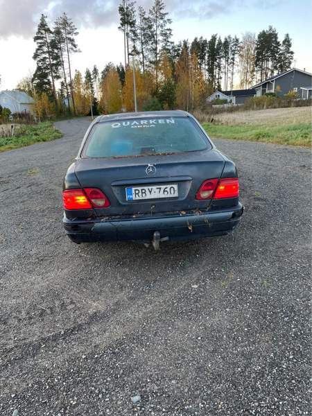 Mercedes-Benz 220 Lapua - photo 4