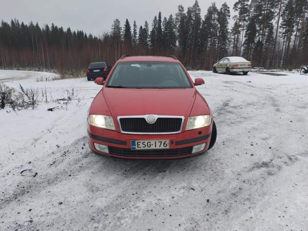 Skoda Octavia Luga - valokuva 3