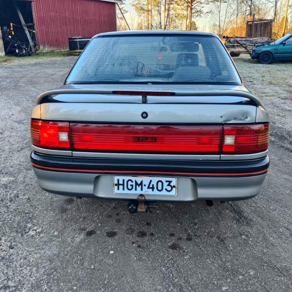 Mazda 323 Kristiinankaupunki - изображение 6