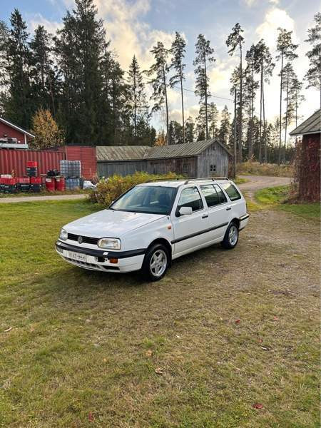 Volkswagen Golf Laitila - valokuva 3