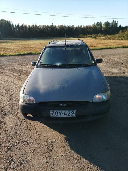 Ford Escort Laihia – foto 7