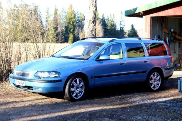 Volvo V70 Macau - valokuva 3