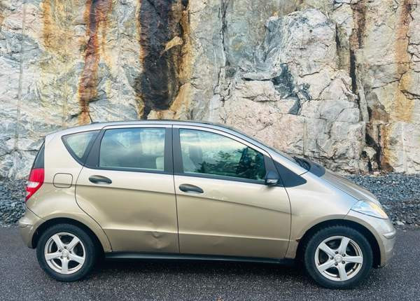 Mercedes-Benz A Vantaa - valokuva 4