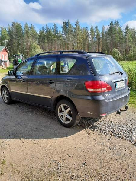 Toyota Avensis Verso Pudasjärvi – foto 8
