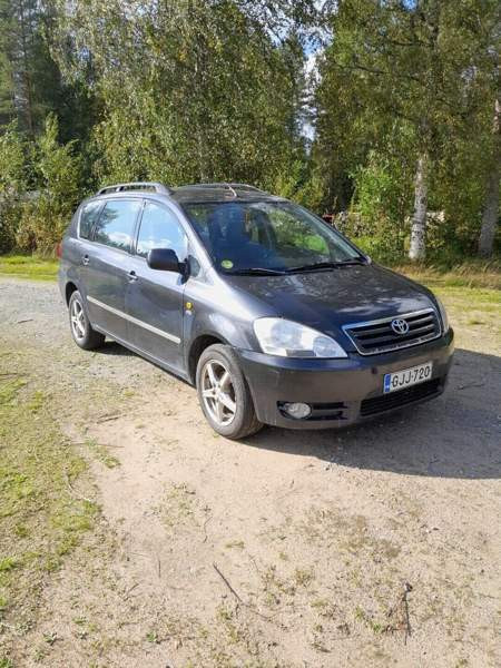 Toyota Avensis Verso Pudasjärvi – foto 1