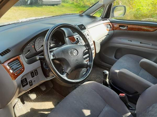 Toyota Avensis Verso Pudasjärvi – foto 3