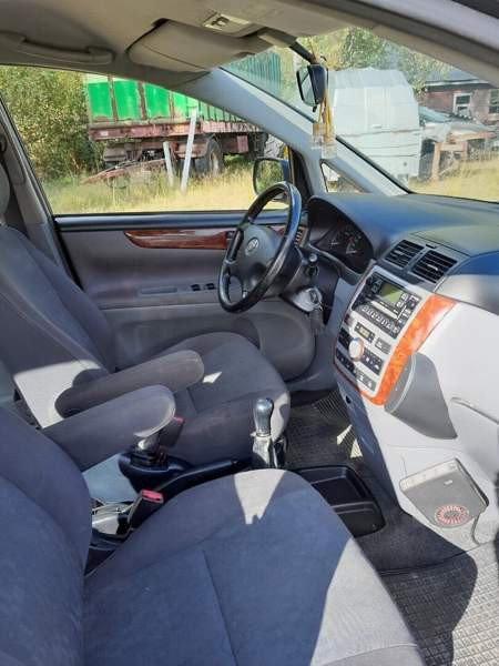 Toyota Avensis Verso Pudasjärvi – foto 4