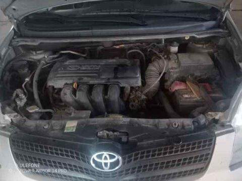 Toyota Corolla Verso Turtkul - valokuva 4