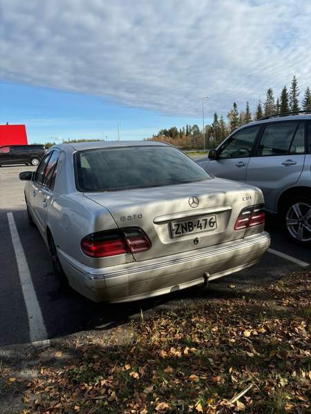 Mercedes-Benz E Rovaniemi - valokuva 3